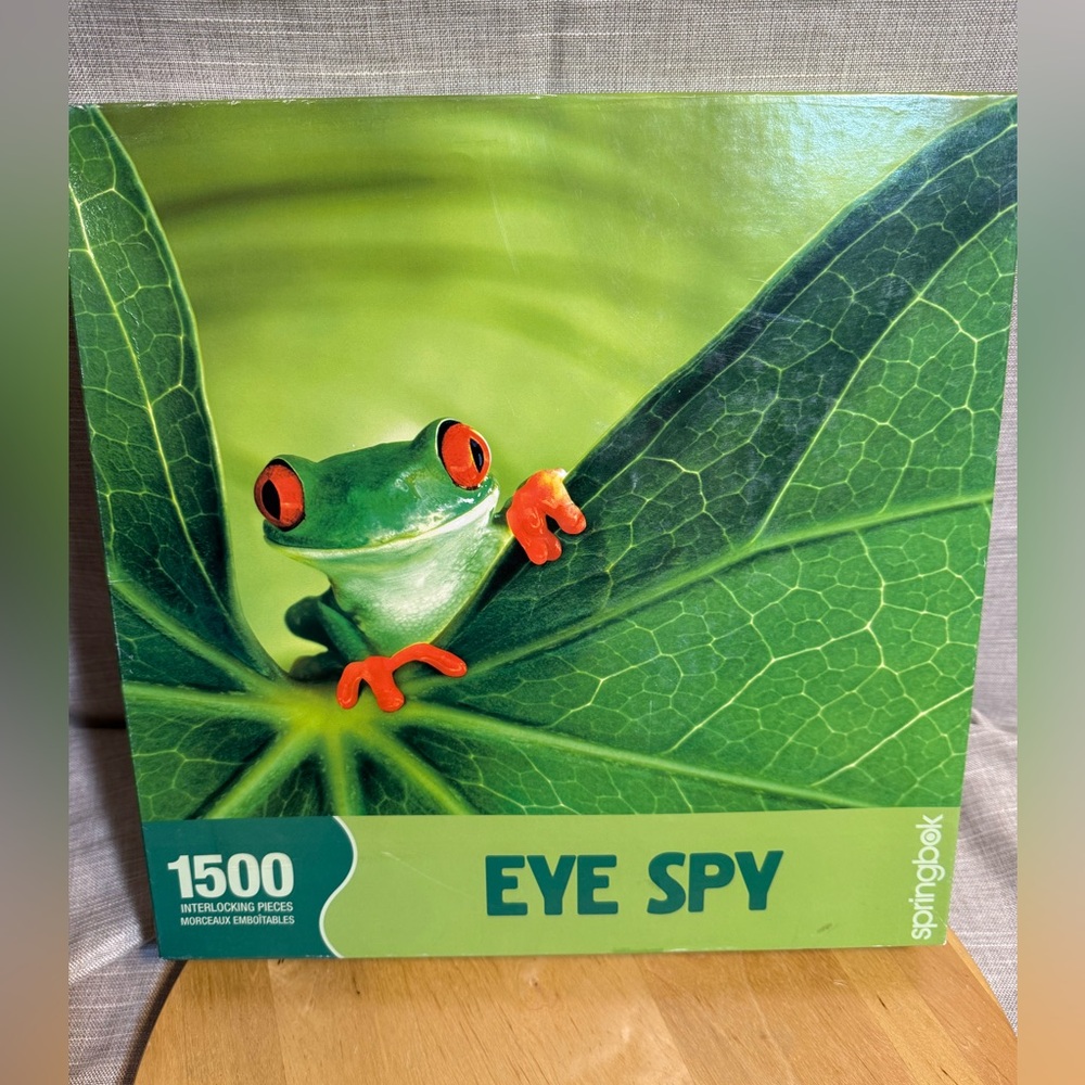 2003 VTG Springbok "Eye Spy" Green Frog Orange Eyes & Feet 1500 Pieces Puzzle